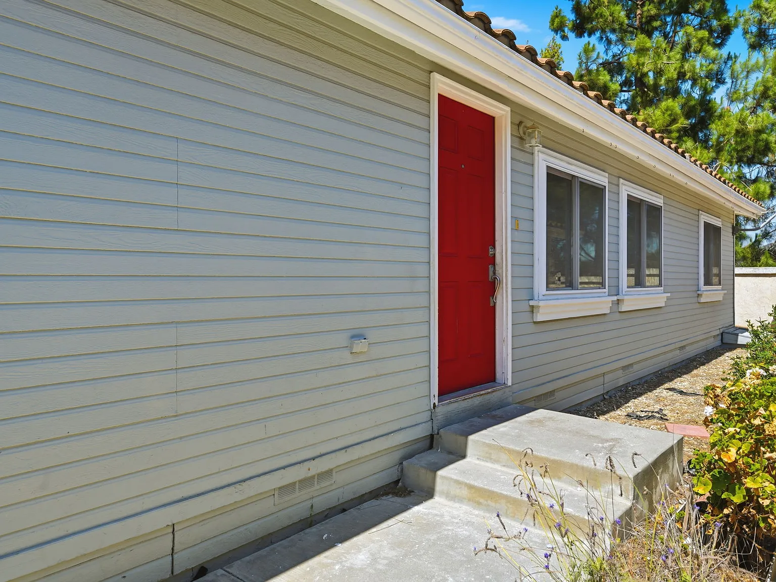 3 bed, 1296 sqft, $3,500 — Photo 3