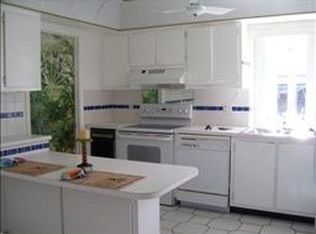 19 Ridgepointe Dr #A, Boynton Beach, FL 33435