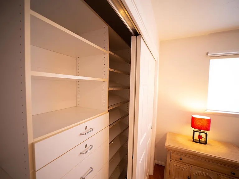 310 Alma Ln — Photo 16