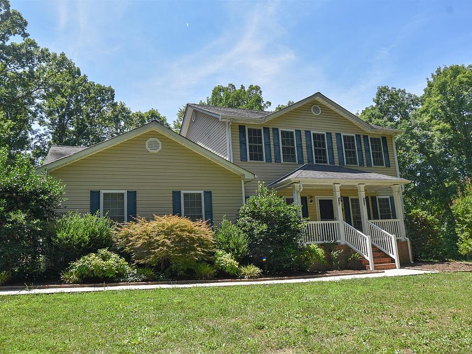 1st image of 566 Riverville Rd