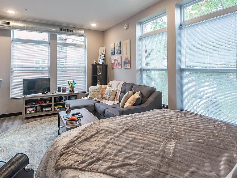 Tech Park Apartments — Photo 18