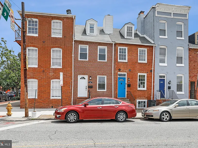 803 S Hanover St — Photo 2