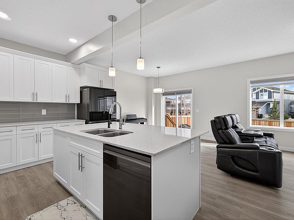 5th image of 3471 Cameron Heights Cv NW