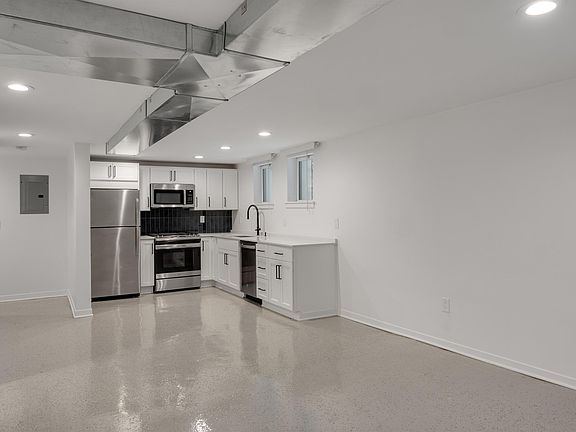 4th image of 632 Prentis St #10711570