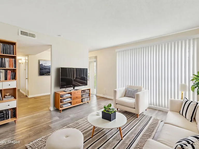 Windbury Apartments — Photo 11