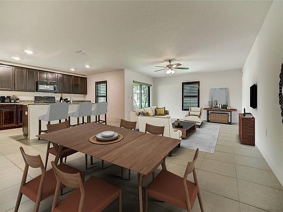 4th image of 313 Gardenia Ct