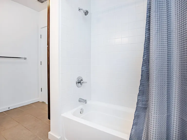 The L Apartments — Photo 24