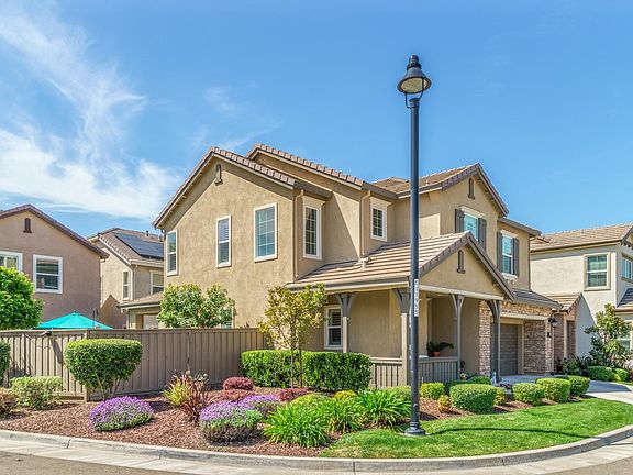 5th image of 4012 Burchard Way