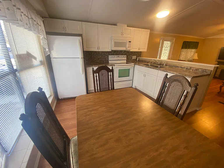 3318 W Susan Ln — Photo 6