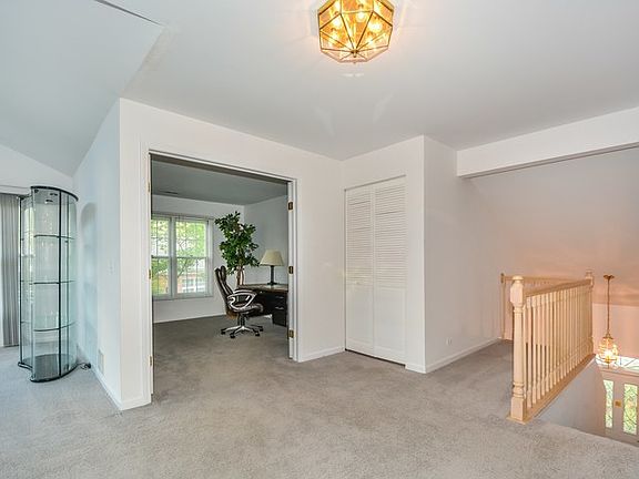 2nd image of 205 Princeton Ln #205