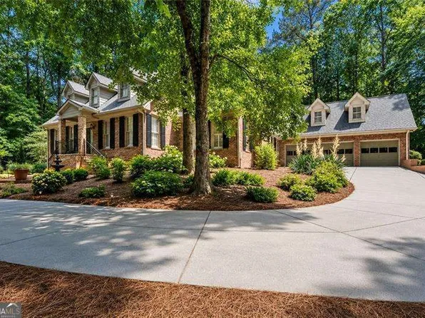 682 Austin Dr SE, Smyrna, GA 30082