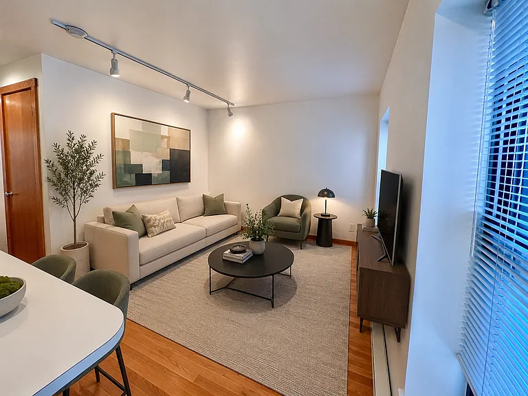 13 Thacher Ct #3 — Photo 3