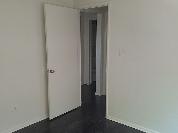 3rd image of 962 N Mountain View Ave APT 04