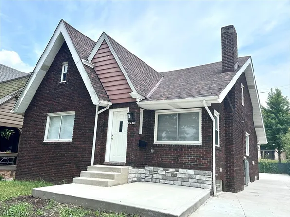 3743 W 165th St, Cleveland, OH 44111