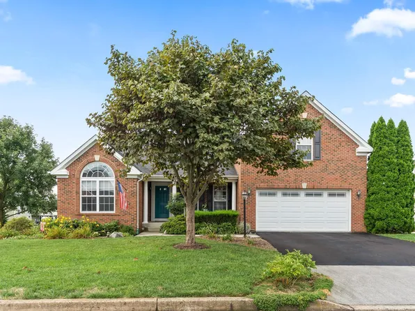 35 Roxie Mae Dr, Bunker Hill, WV 25413