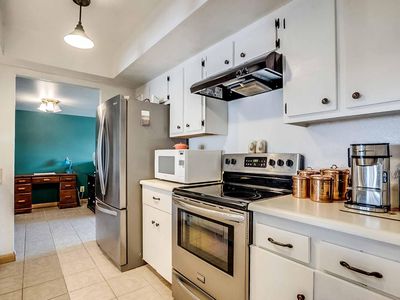 5316 W Country Gables Dr, Glendale, AZ, 85306