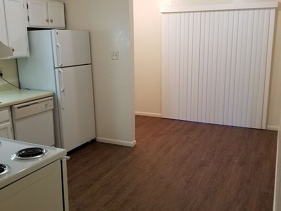 5th image of 812 Llano Pl