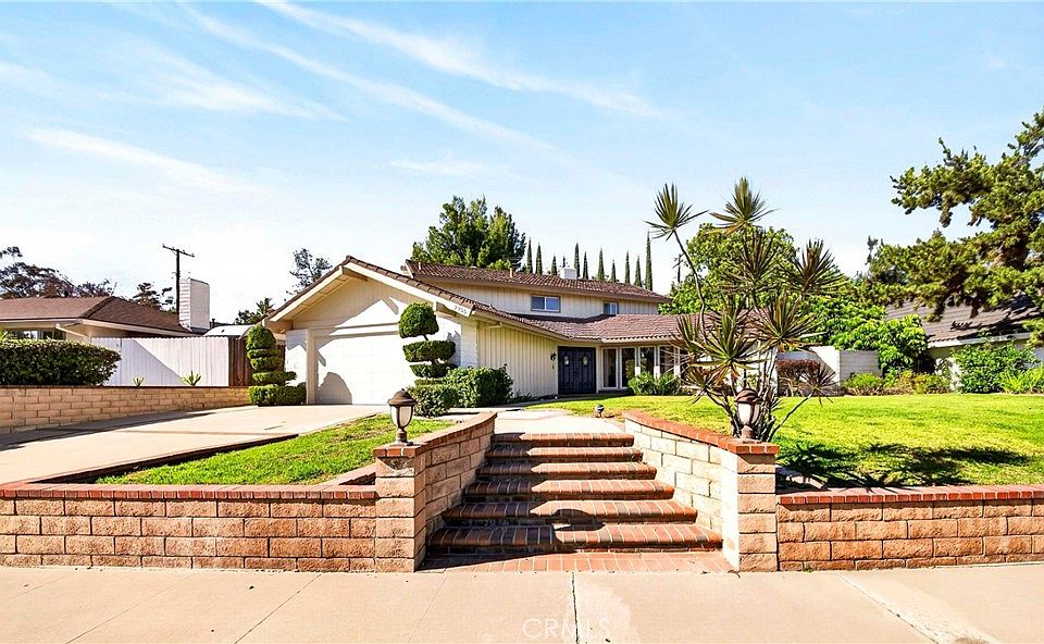 1st image of 2255 El Rancho Vis