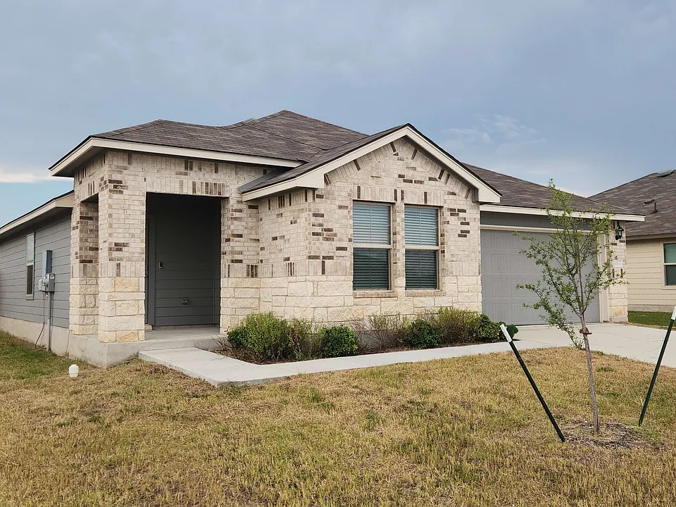 1507 Mesa Verde Dr