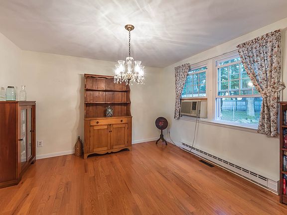 4th image of 4027 Pawnee Dr