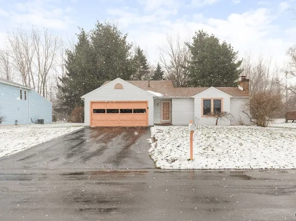 5225 Cremona Trl, Clay, NY 13041