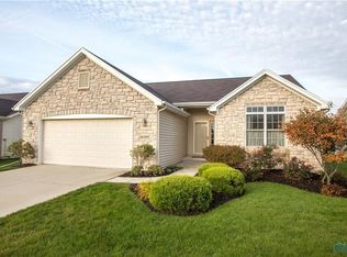 26305 Stillwater Dr, Perrysburg, OH 43551