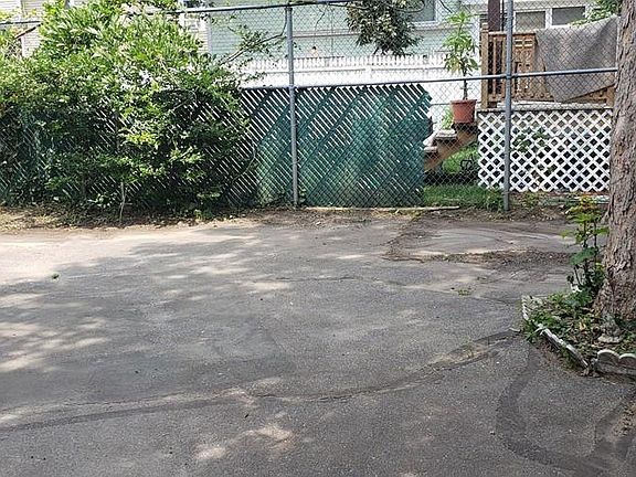 3rd image of 405 Westford St