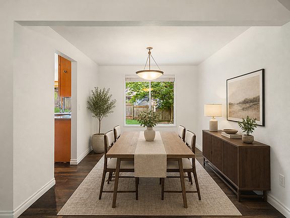 5th image of 24105 SE 42nd St