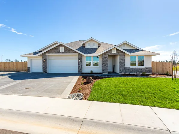 2635 Lawn Ln, Redding, CA 96002