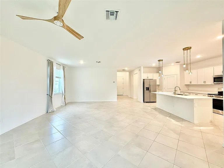 10995 Pinot Dr — Photo 8