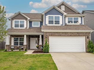 2484 Bridlewood Dr, Franklin, IN 46131