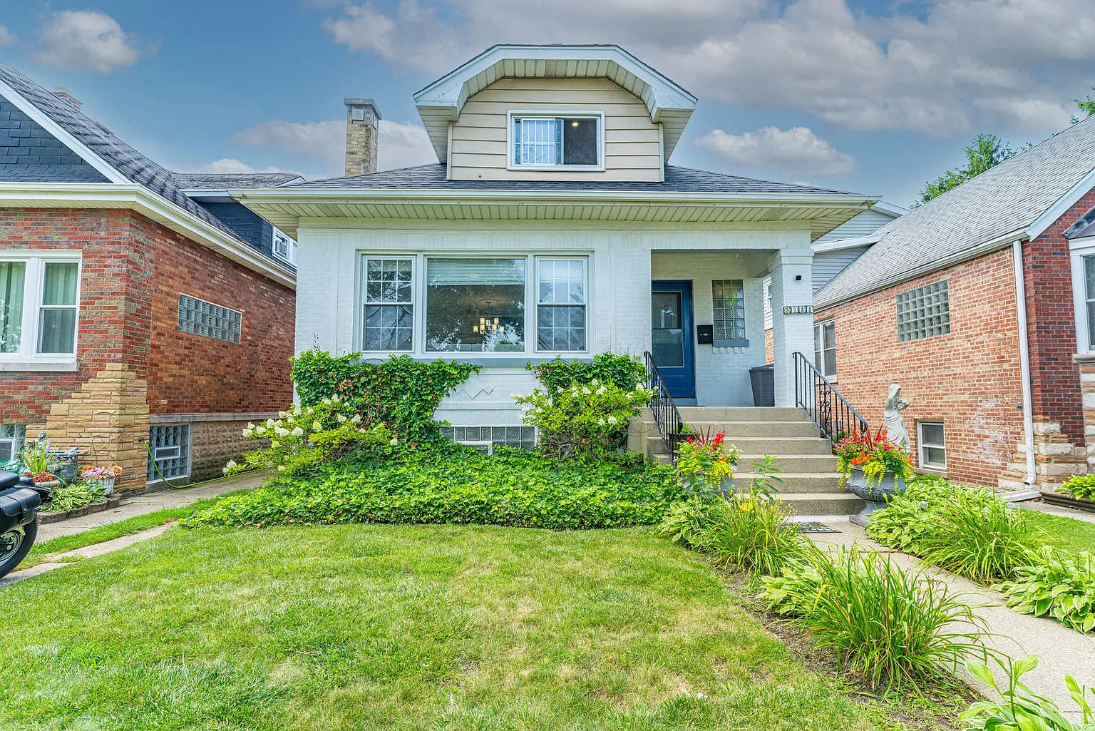 3922 Oak Park Ave photo 1