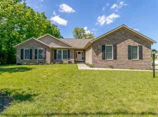 100 Nottinghill Rd, Chandler, IN 47610