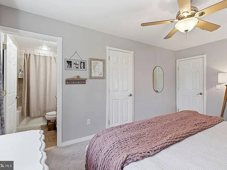 2348 Huckleberry Rd — Photo 15