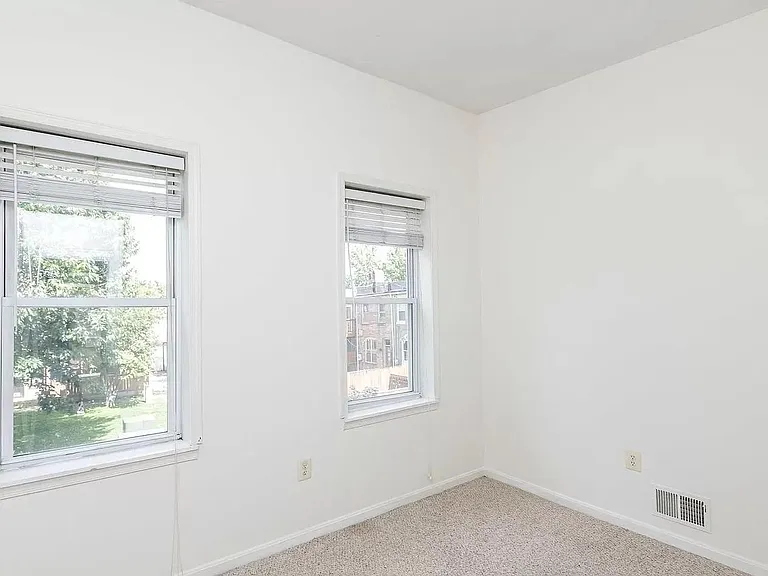314 Otterbein St — Photo 9