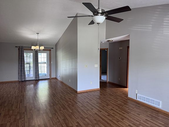 2nd image of 303 E 56th St