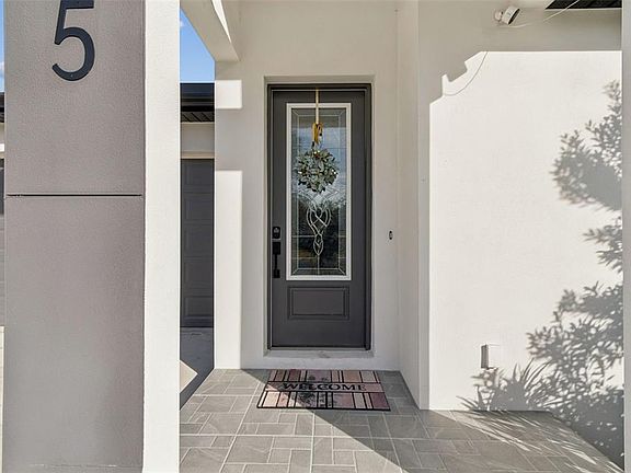 3rd image of 7505 N Rome Ave