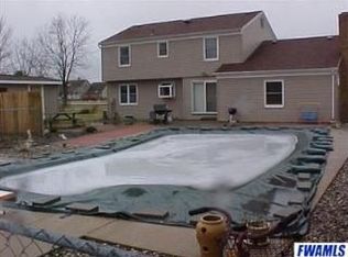 12114 Johnson Rd, Churubusco, IN 46723