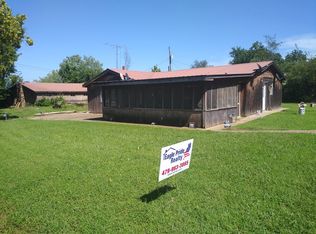 104 Hickory St, Ozark, AR 72949