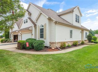 1165 Meadowlark Ln, Bowling Green, OH 43402