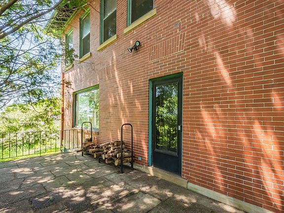 4th image of 137 N Treager Way