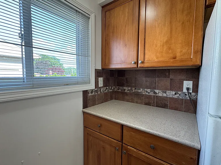 2431 Grange Rd — Photo 11
