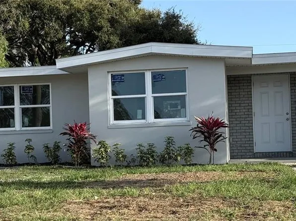 2216 E 109th Ave, Tampa, FL 33612