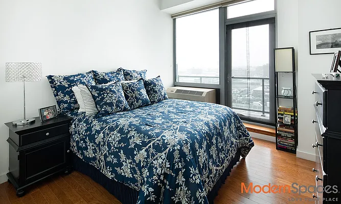 Sold by Modern Spaces | media 4
