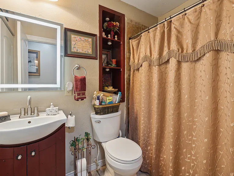 6738 Spring Manor St — Photo 18