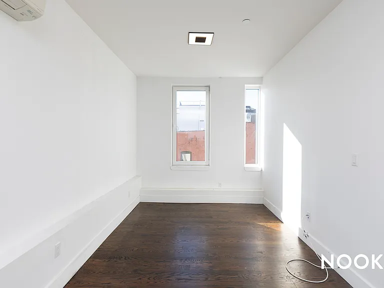 794 Rogers Ave #4D — Photo 4