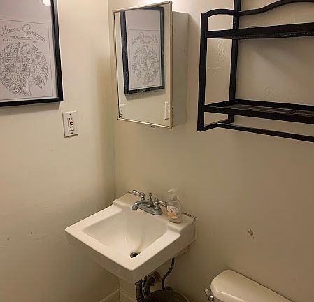 5th image of 1036 Los Angeles Ave NE #3