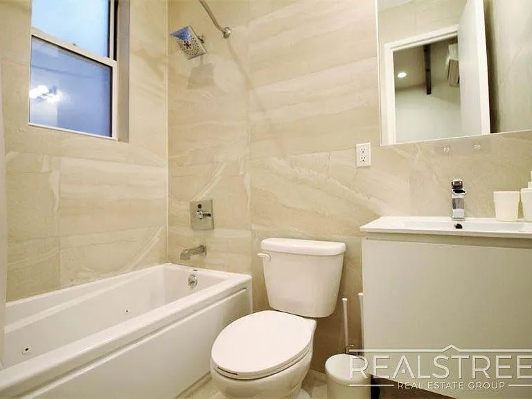911 Jefferson Ave #1L — Photo 11