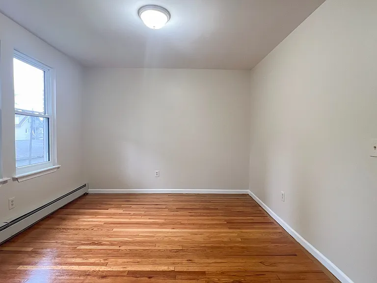 15-17 Dorothy St / Dorothy Apartments LLC — Photo 8