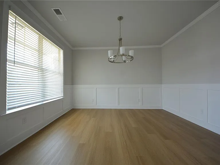 547 Hellen Valley Dr — Photo 14